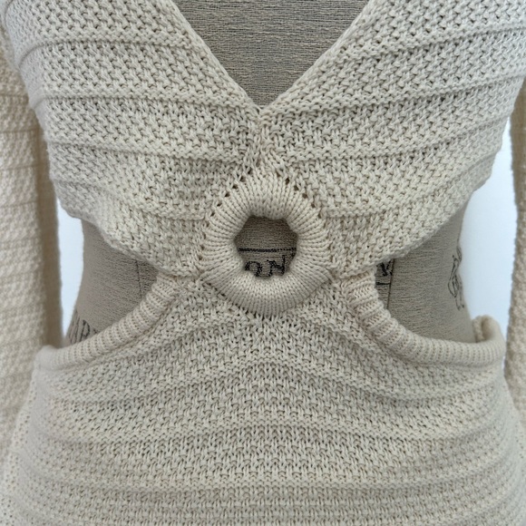NWT Forever 21 cream cutout knit dress - Picture 5 of 6